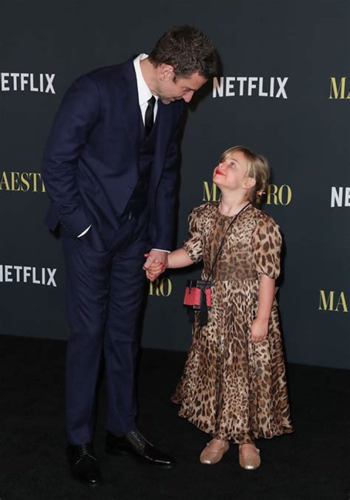 Bradley Cooper Bolts to Daughter Lea After Her School Nurse Calls Him – Hollywood Life