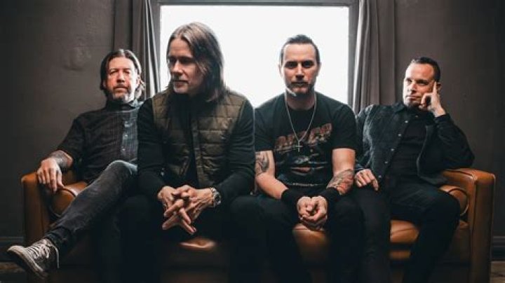 CAL Talks ‘The Identity Crisis,’ Timeflies, & His New ‘Honest’ Songs – Hollywood Life