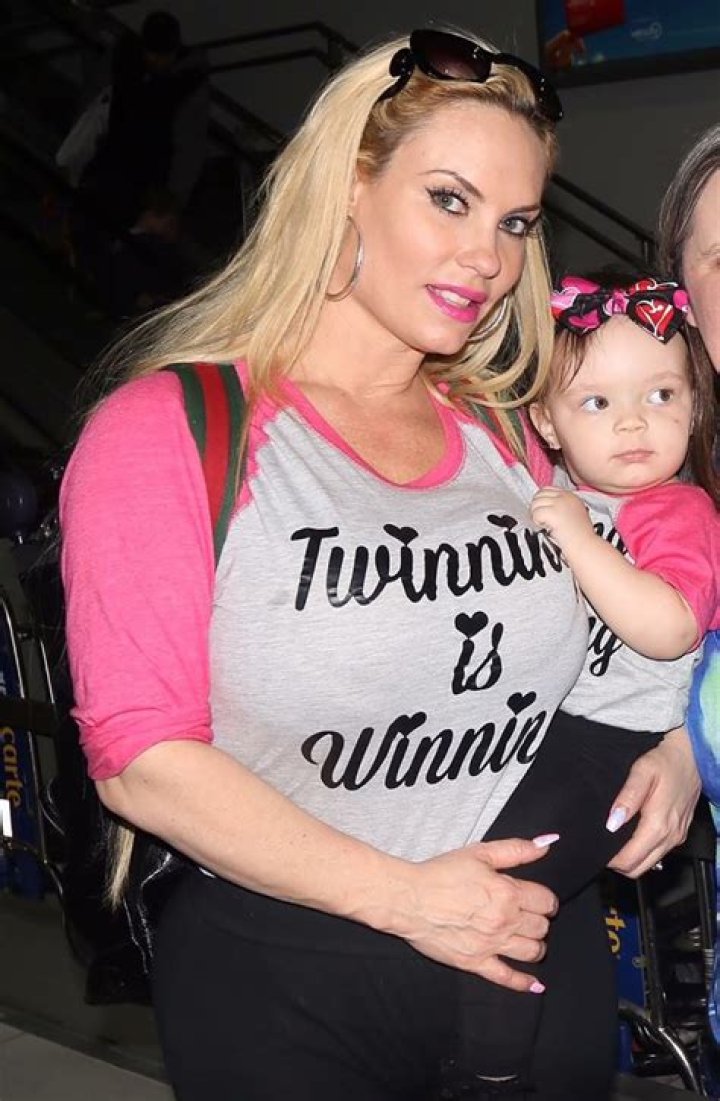 Pics Of Cutest Mommy & Me Looks – Hollywood Life