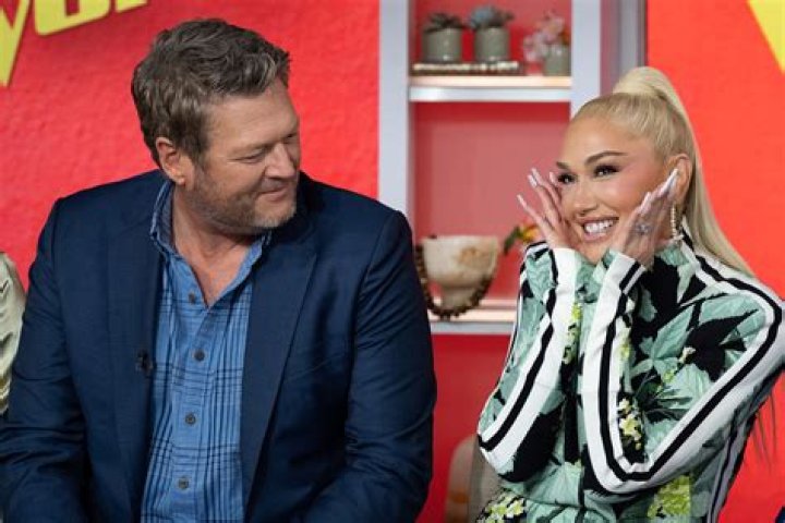 Gwen Stefani Gives Blake Shelton A Kiss On The Cheek In Sweet New Video – Watch
