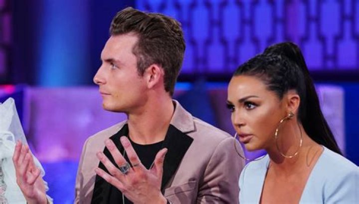 James Kennedy Comments On Scheana Shay’s Butt Pic On Instagram – Hollywood Life