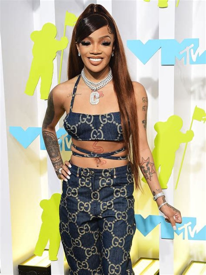 Who Is GloRilla? 5 Things About The Rapper Playing The BET Awards – Hollywood Life