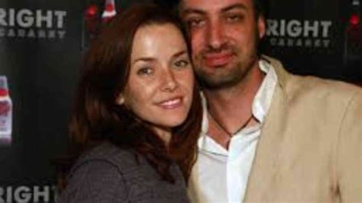 Who Is Stephen Full? 5 Things On The Late Annie Wersching’s Husband – Hollywood Life